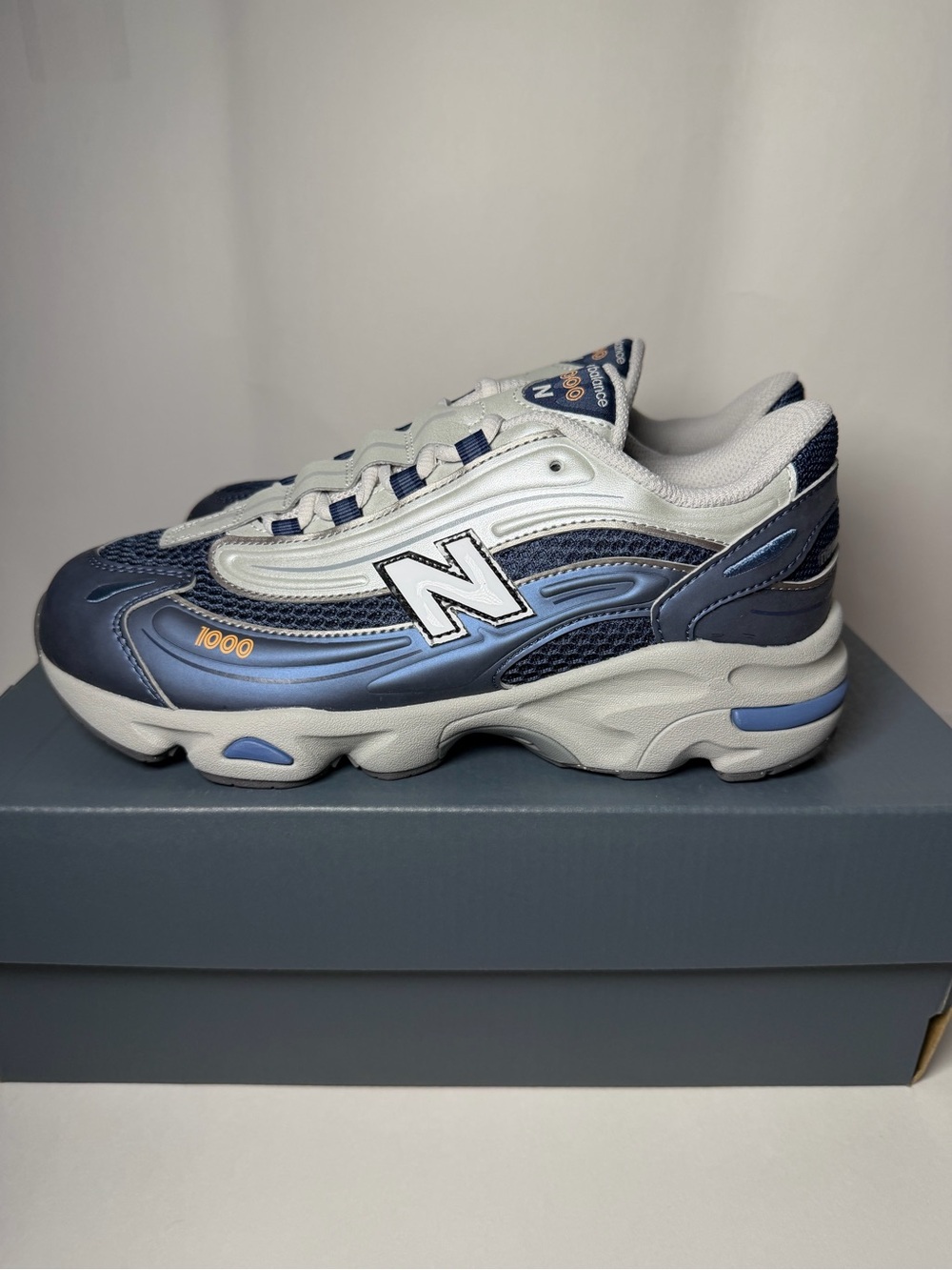 New Balance 1000 Sneakers Blue Grey Navy  (6Y / 7.5W)
